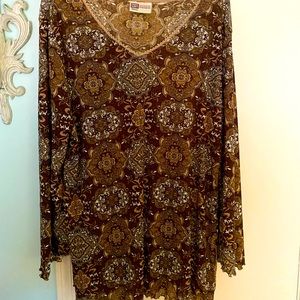 Ruffled hem long tunic